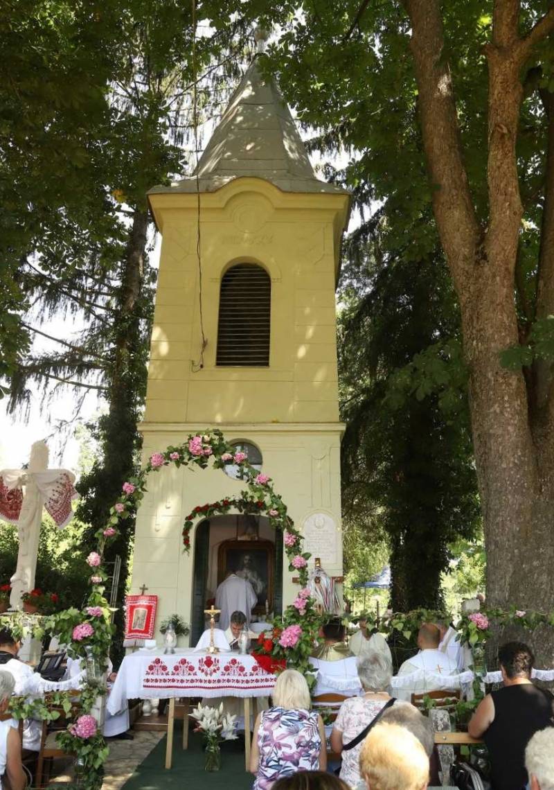 Révfalu_búcsú (3).jpg